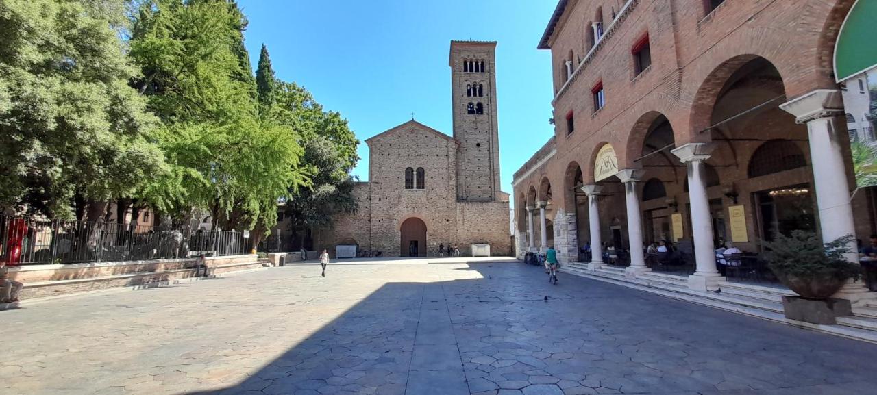 Corte Cavour. Una Mansarda Nel Cuore Della Citta 라벤나 외부 사진