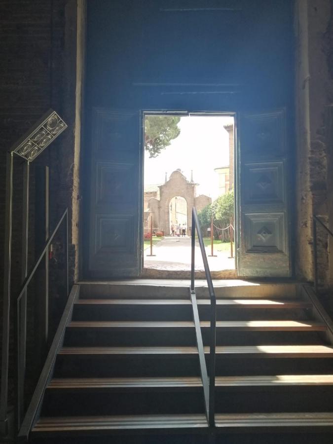 Corte Cavour. Una Mansarda Nel Cuore Della Citta 라벤나 외부 사진